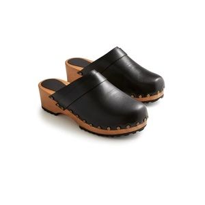 Lisa B classic low heal clog